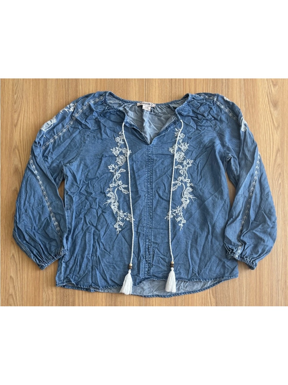 Nanette Lepore Embroidered Tassel Tie Chambray Top M Beaded Boho Cottagecore